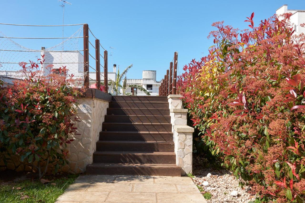 Il Giardino Di Flora - Piscina & Jacuzzi Hotel Lecce Buitenkant foto