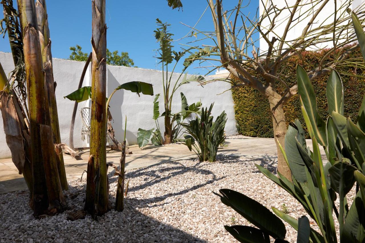 Il Giardino Di Flora - Piscina & Jacuzzi Hotel Lecce Buitenkant foto